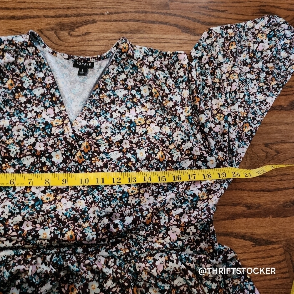 Torrid mini studio surplice tiered dress with pockets - Picture 5 of 9